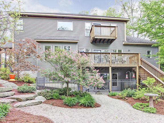 4th image of 4075 Wildwood Dr