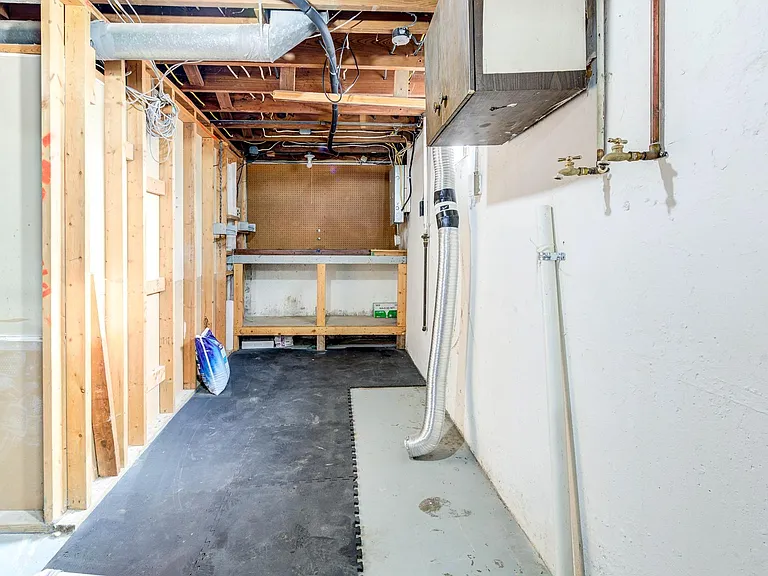 9708 Margo Ann Ln — Photo 21