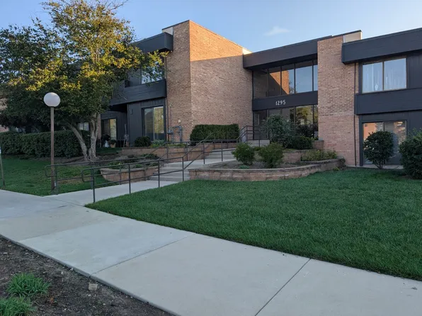 1295 N Sterling Ave Unit 212, Palatine, IL 60067