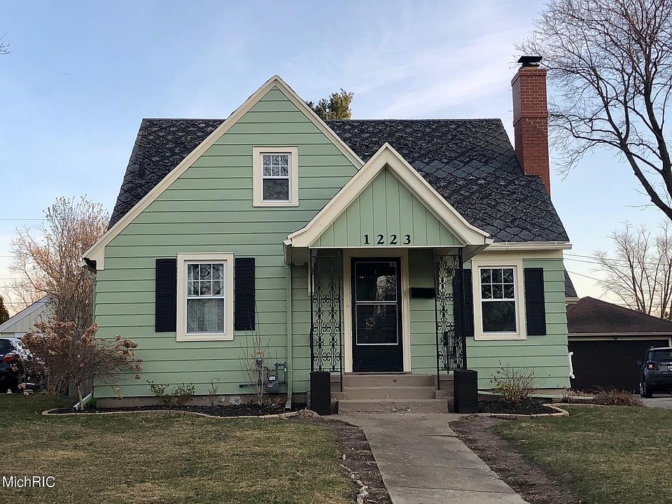 1st image of 1223 Hillcrest Ave