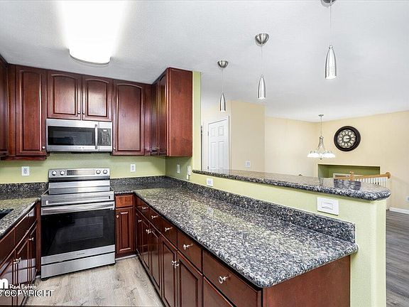 5th image of 17956 Tonsina Ct