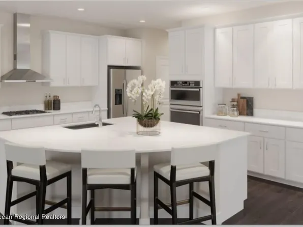 804 Aviator Avenue, Marlboro, NJ 07746