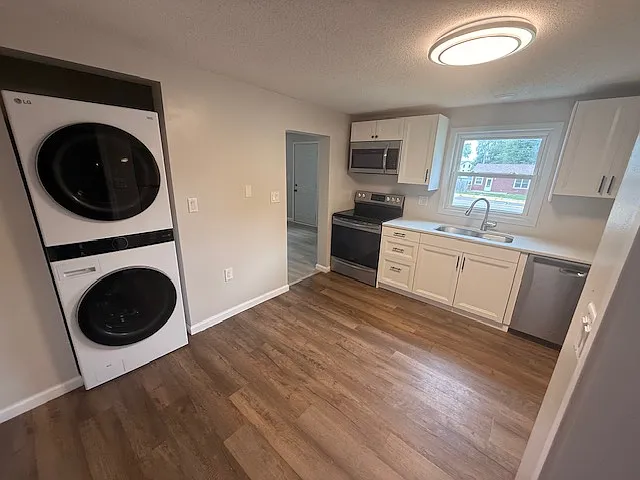 400 S Main St #1 — Photo 3