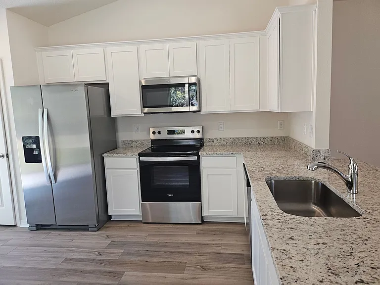 25 Radium Ln — Photo 7