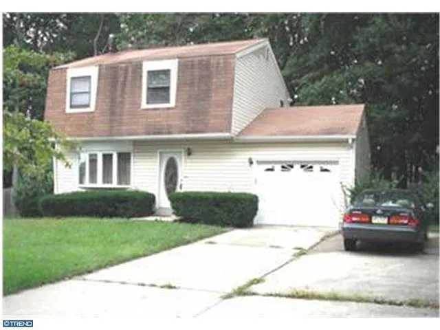 121 Fantasia Dr photo 1