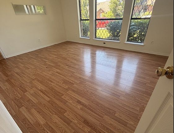 2nd image of 2806 Monet Pl