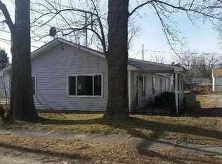 310 Sycamore St, Galveston, IN 46932