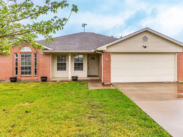 6916 Sayle St, Greenville, TX 75402