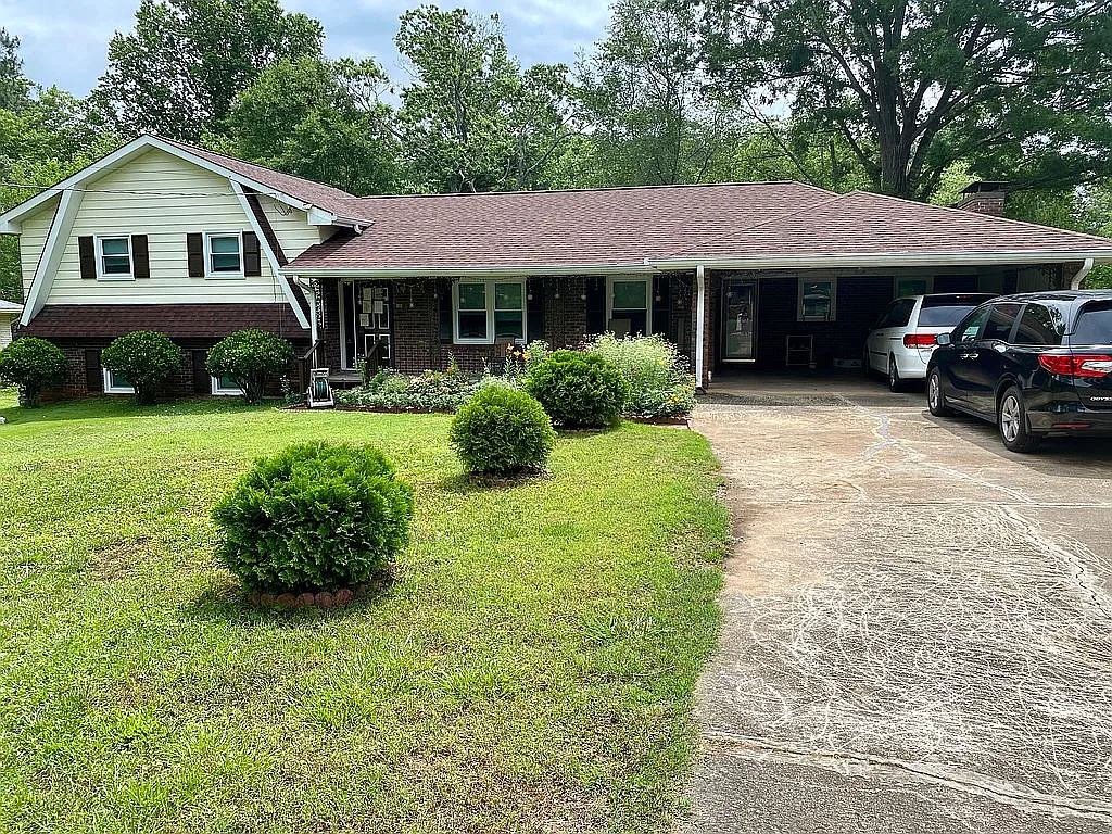 1863 Joppa Ln photo 1