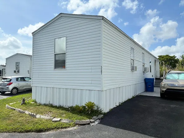 5281 SW 33rd St, Davie, FL 33314