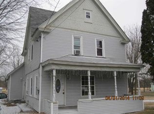80 Main St, Montello, WI 53949