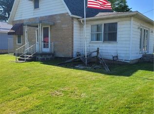320 E Mercer St, Harrisville, PA 16038
