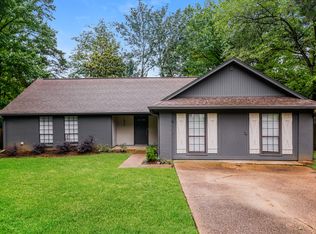 1606 Edgewood Pl, Clinton, MS 39056