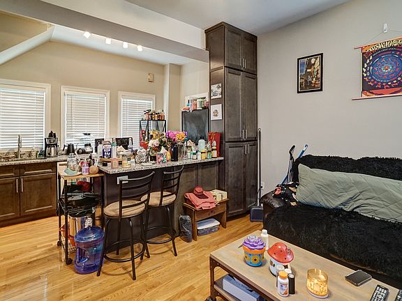 4th image of 1405 Grove Ave APT 1