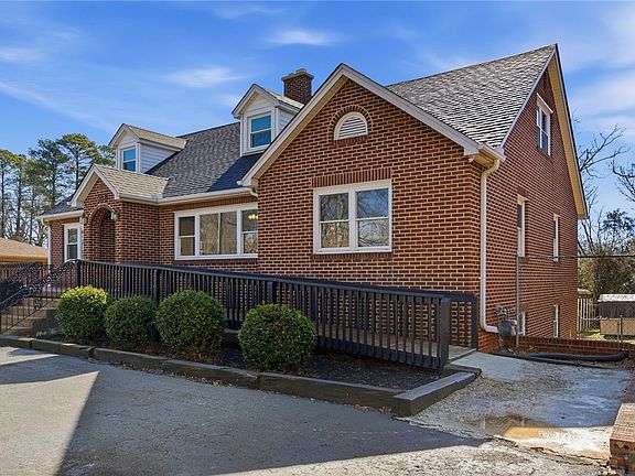 4th image of 510 E Calhoun St