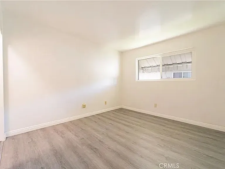 5593 Pioneer Blvd #18 — Photo 14