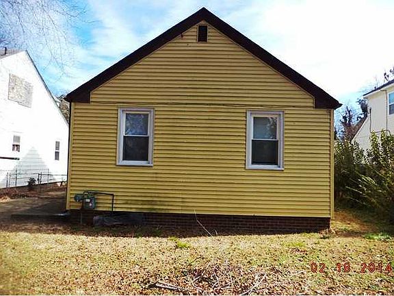 5th image of 2110 Lansing Ave