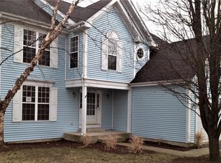 1658 Blackwell Ln, Aurora, IL 60504