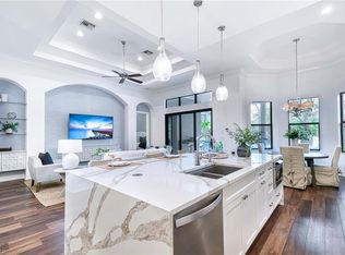 7307 Lantana Cir, Naples, FL 34119