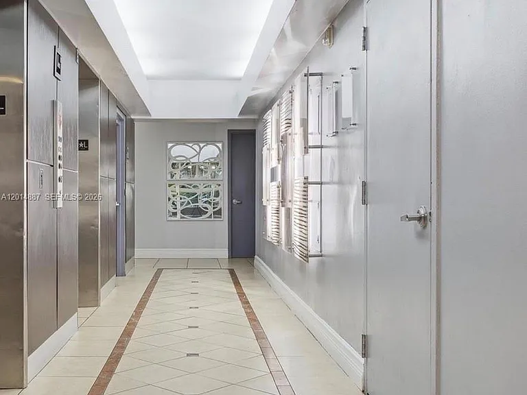 800 N Miami Ave #1210 — Photo 2