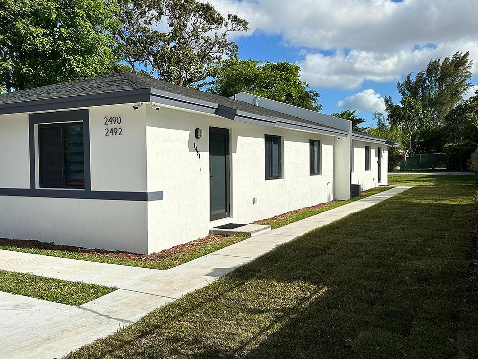 1st image of 2490 & 2492 NW 44th St