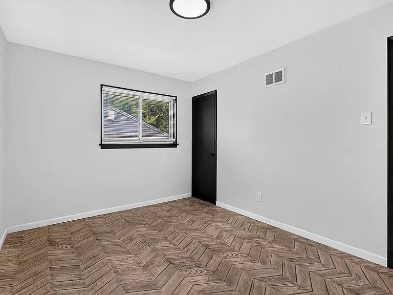 5544 Sapphire Ave — Photo 18