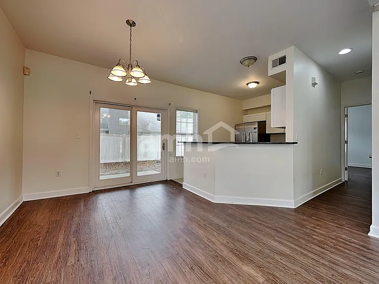 7 Otter Creek Dr — Photo 5