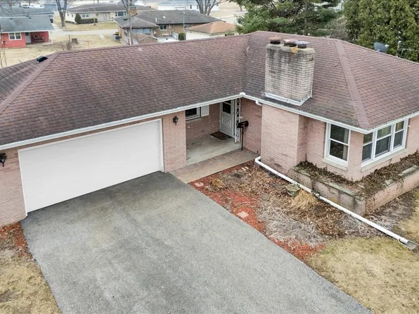 1636 Whitney Blvd, Belvidere, IL 61008