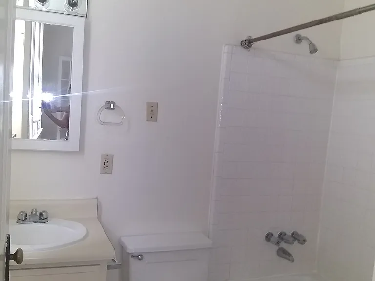 2301 Napoleon Ave #A4 — Photo 3
