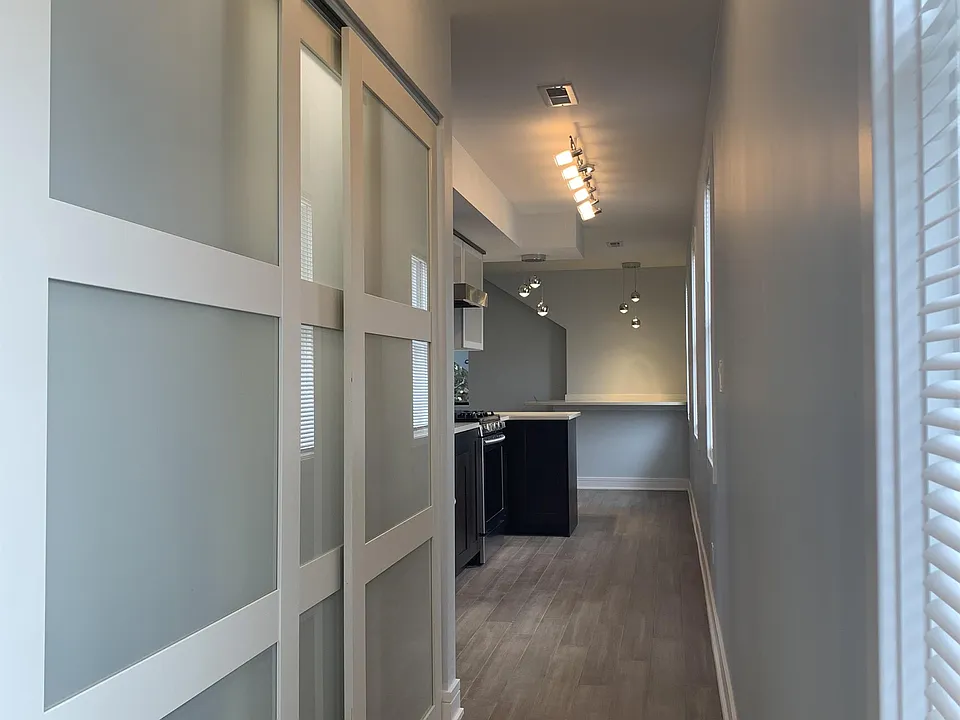 Kitchen & Hallway