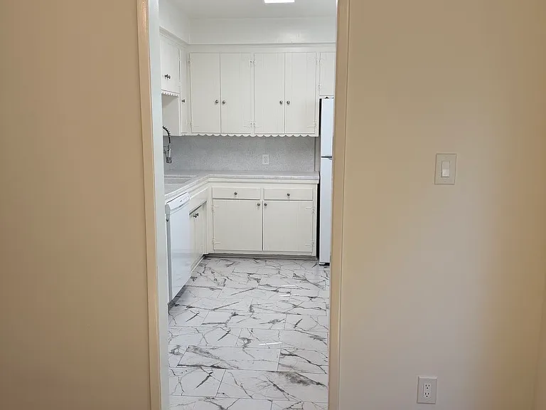 5325 Radford Ave #5 — Photo 5