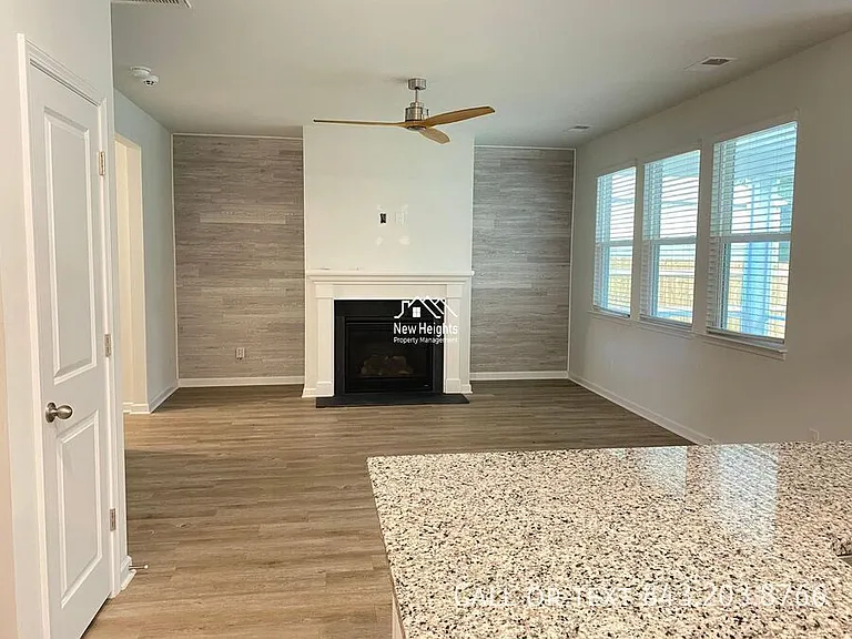 2641 Alamanda Dr — Photo 15