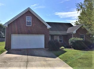 1044 Monticello Pl, Gallatin, TN 37066