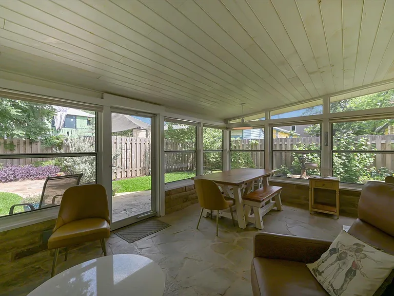 4408 Avenue C — Photo 18