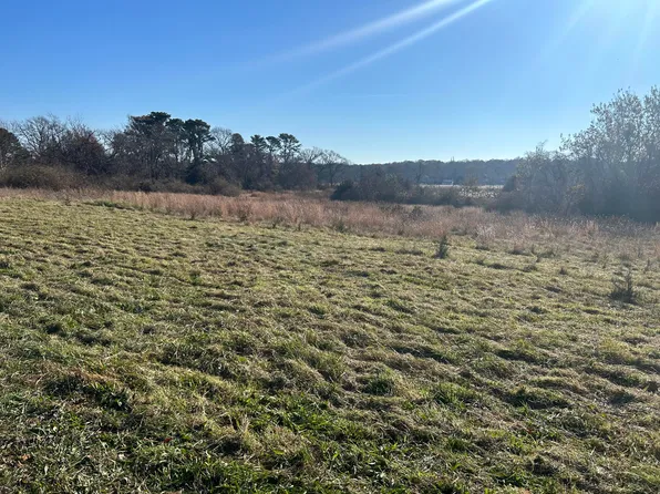 153 Sesuit Neck Road, East Dennis, MA 02641