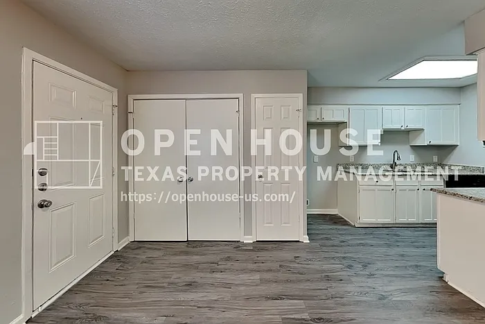 7149 Romford Way — Photo 7