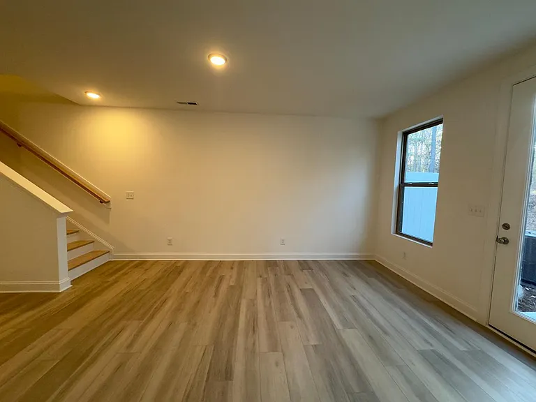 2126 Maggie Valley Dr — Photo 13