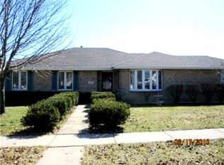 801 Ontario Dr, Romeoville, IL 60446