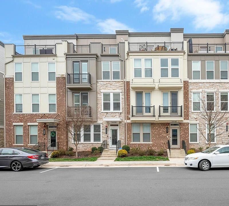 1st image of 14486 Lake Vista Dr