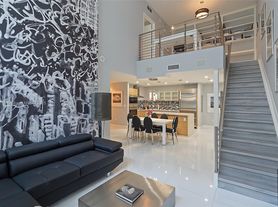 2020 N Bayshore Dr