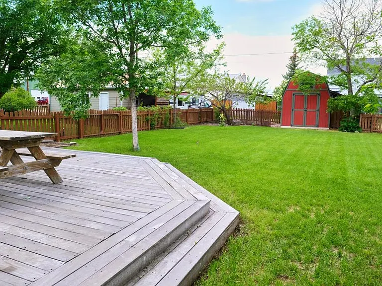 403 N Quaw Blvd — Photo 25