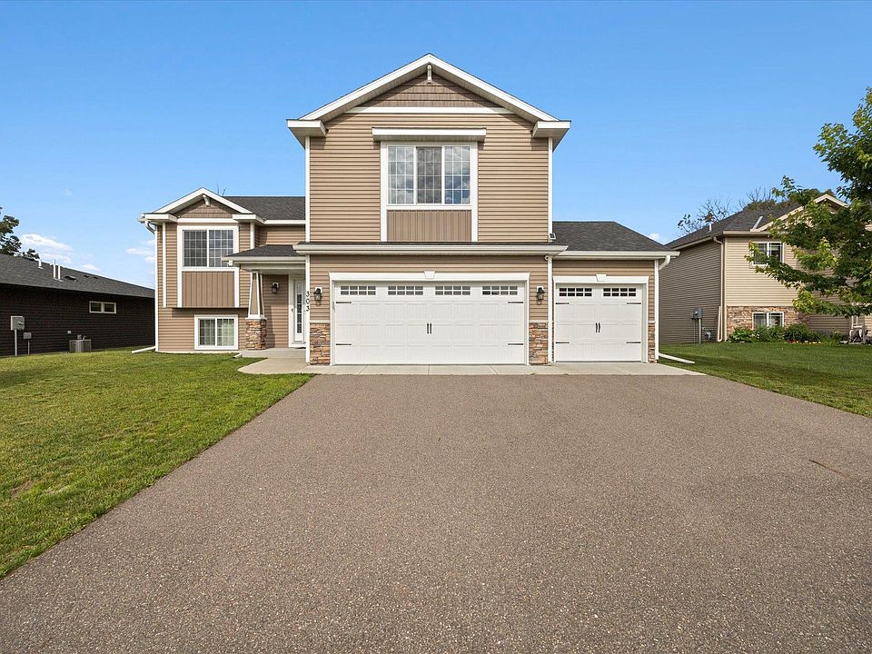 1st image of 303 29th Ave SE
