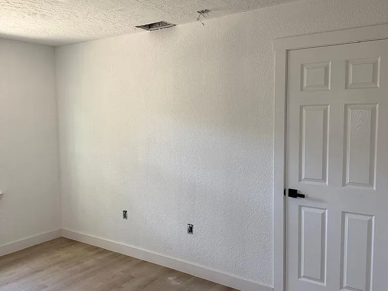 1317 Tobola St — Photo 2