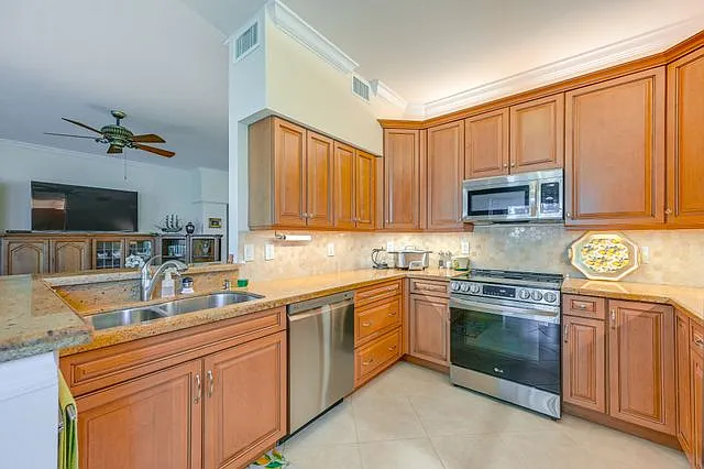 25031 Banbridge Ct #101 — Photo 13