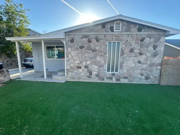 1819 Harding St, North Las Vegas, NV 89030