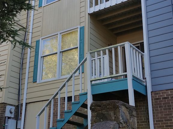 5th image of 619 College Ave