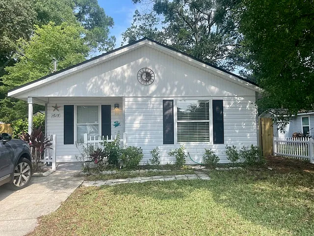 3 bed, 1125 sqft, $2,675 — Photo 1