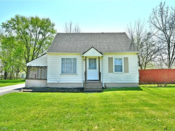 1479 Hamilton St SW, Warren, OH 44485