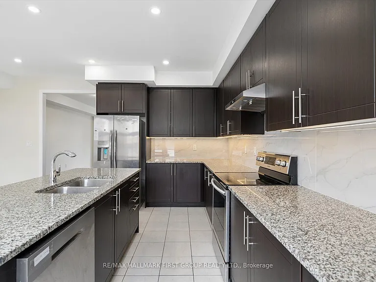 3 Westbury Way — Photo 7