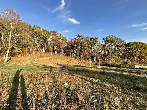 2nd image of 3033 Toms Way Lot 7-E